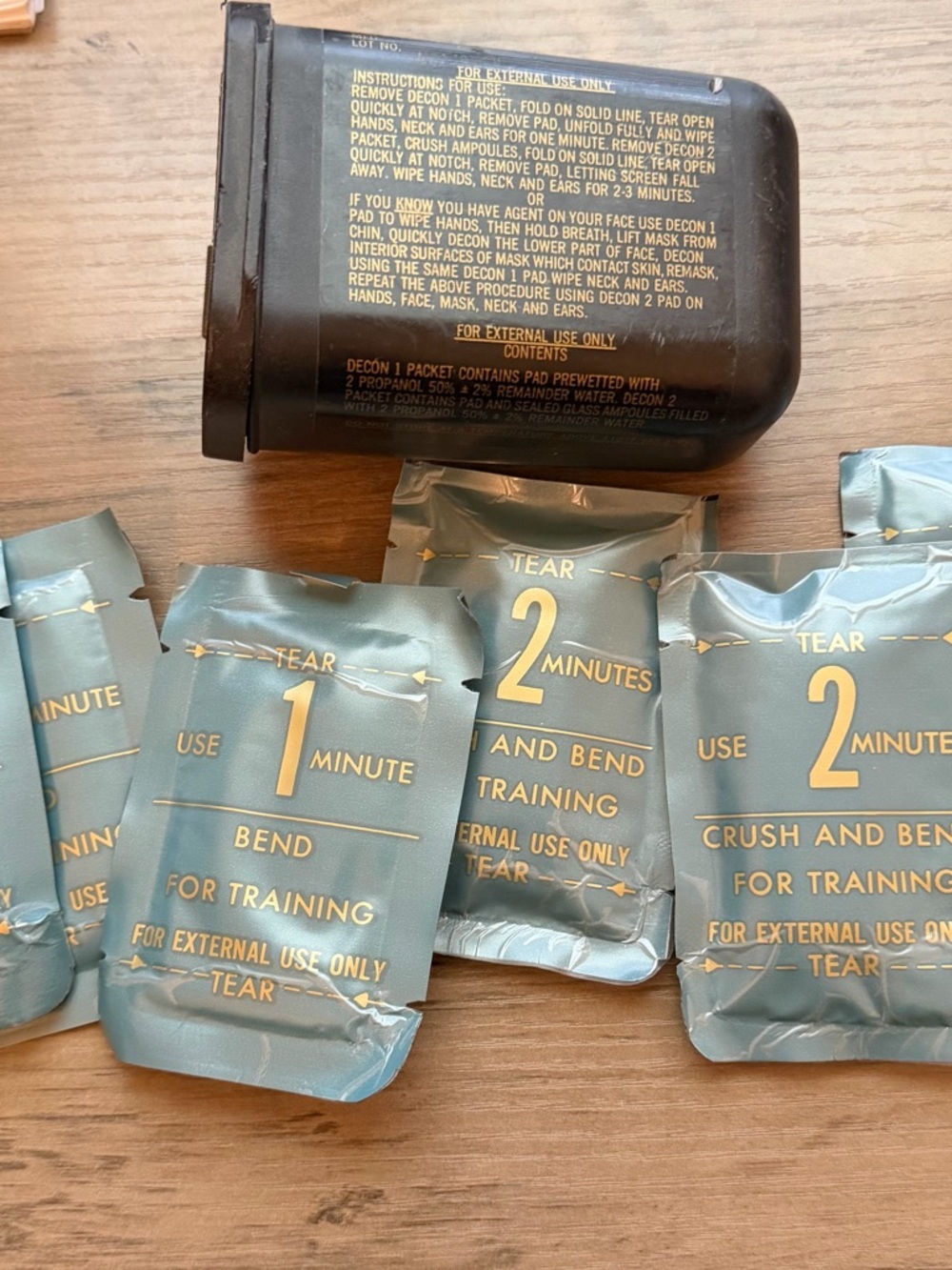 US ARMY TRAINING PERSONAL DECONTAMINATION KIT M58A1 CONTAINER  w Contents Unused